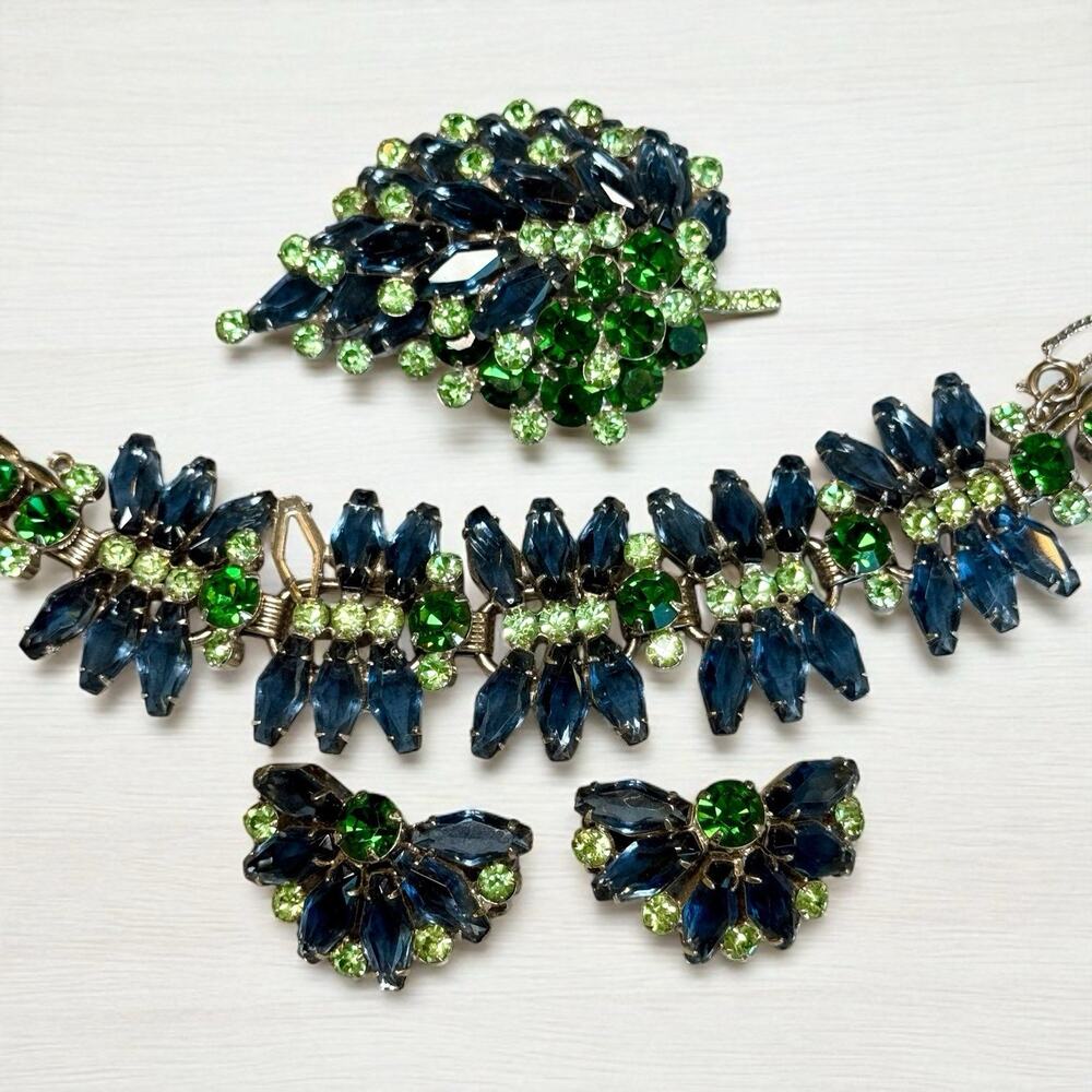 Vtg D&E Juliana Hexagon Blue Green Rhinestone Bracelet Earrings Brooch Set *READ
